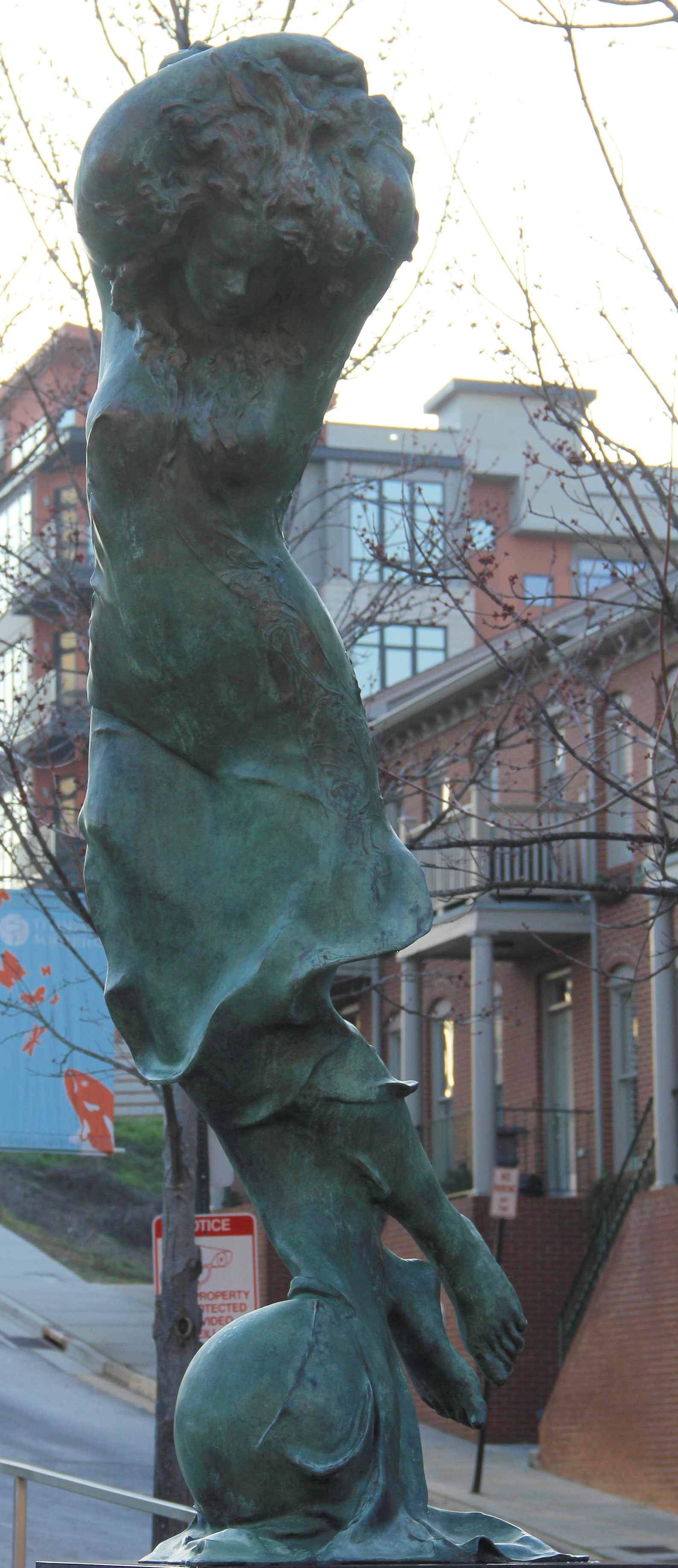 Bronze / 9 ft tall