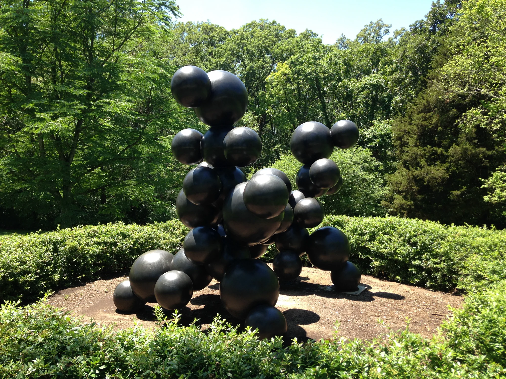 Robert Chambers Sugabus , 2004 bronze with patina 109 x 109 x 125 inches Photo courtesy Laumeier Sculpture Park