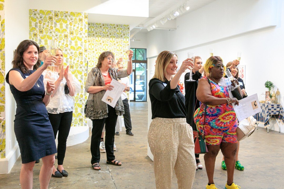 Last Friday, we welcomed Sandra Payne&rsquo;s family and friends for a special preview before the opening of 𝘈 𝘞𝘰𝘳𝘭𝘥 𝘰𝘧 𝘚𝘩𝘪𝘯𝘦. We toasted the late artist and her legacy in Saint Louis and New York. ​​​​​​​​
​​​​​​​​
See Sandra Payne&rsqu