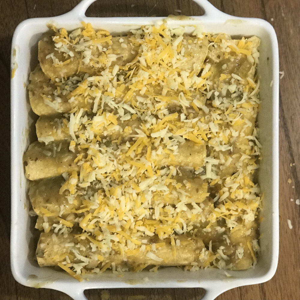 Coat tops with remaining sauce and cheese.