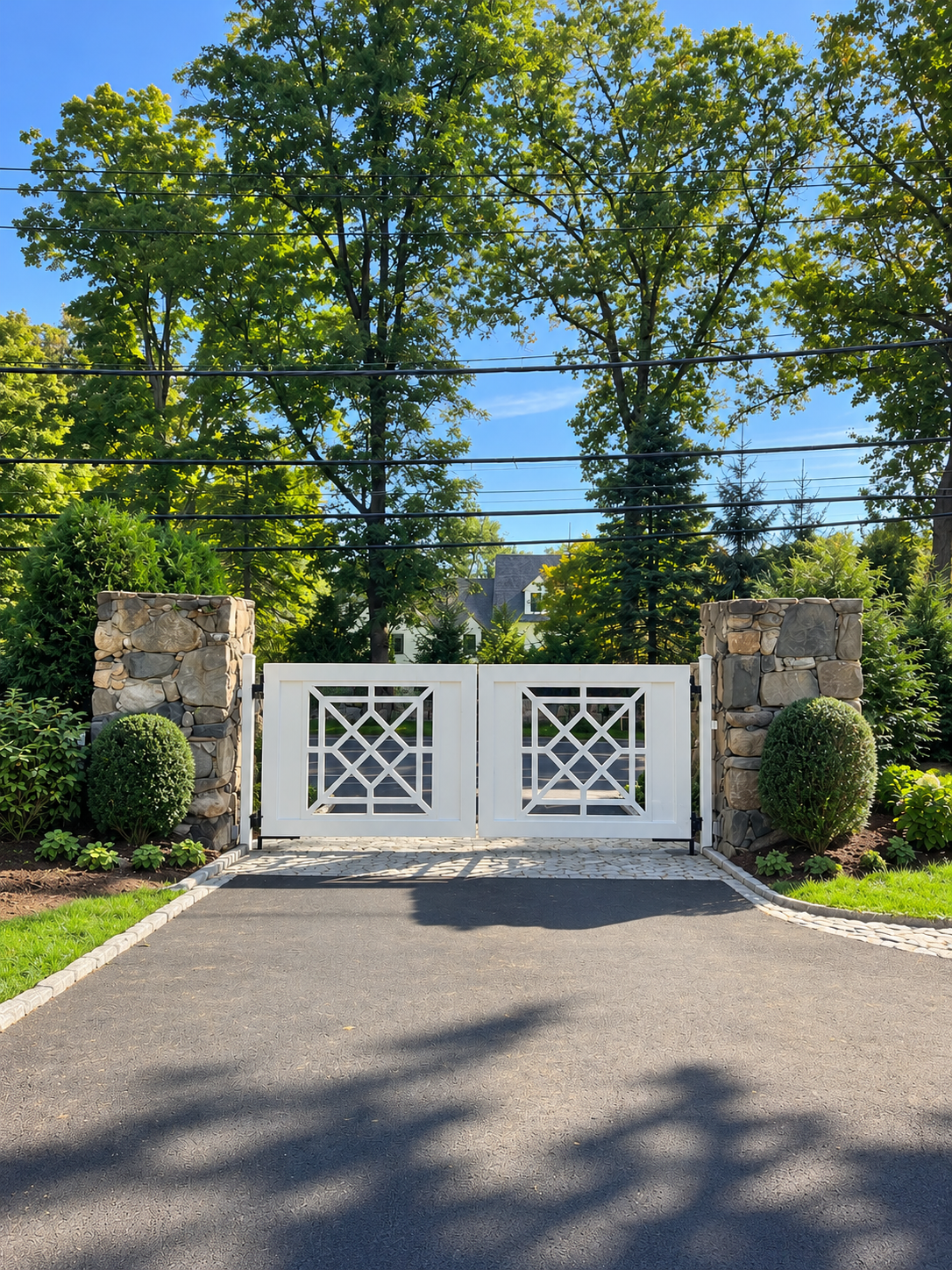 Symmetrical Stone Pillar Gateway.png