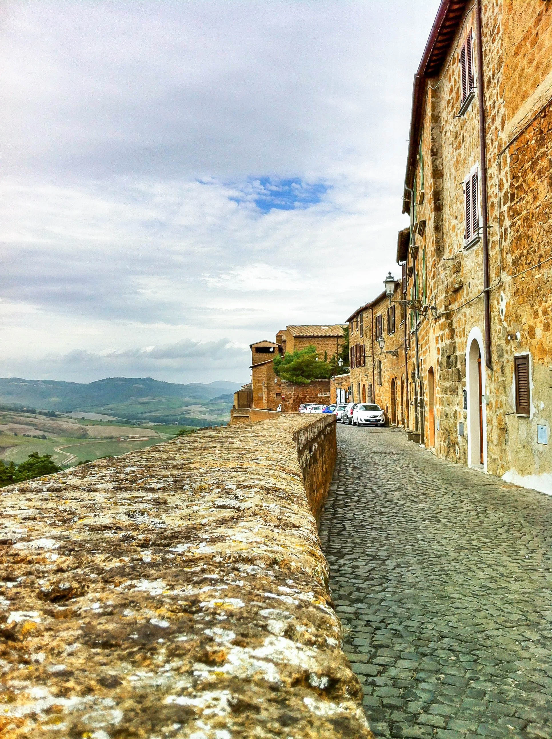 Where to Stop While Heading from Rome to Florence?