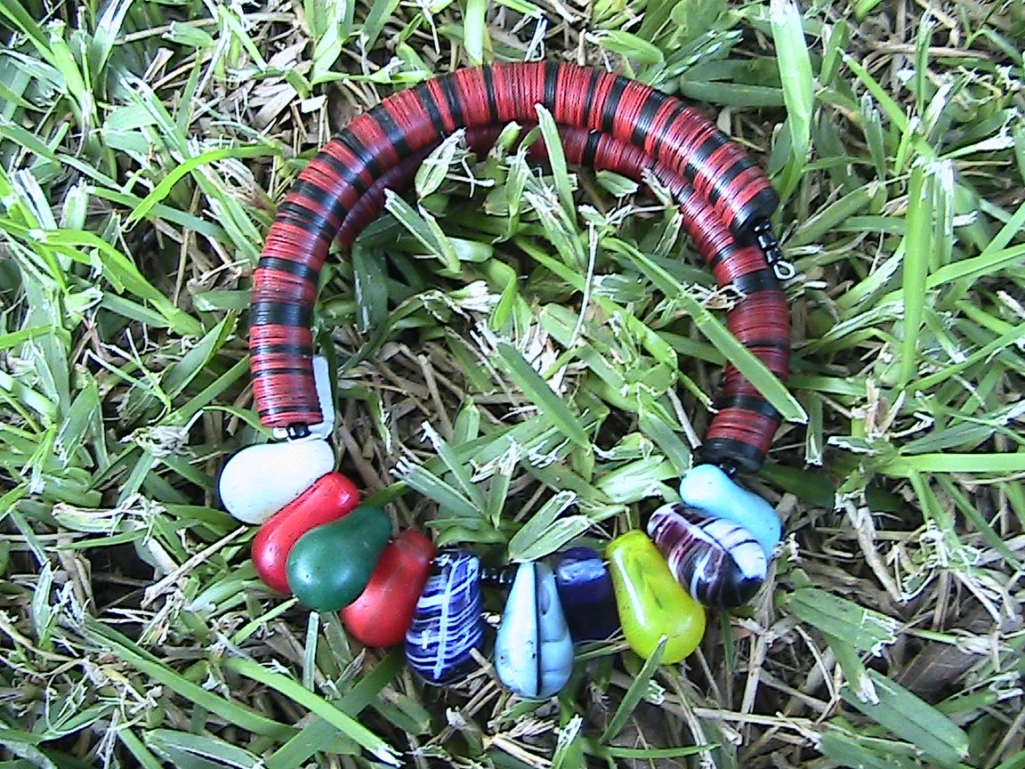 #recycledphonorecord #africanbeads #maliweddingbeads