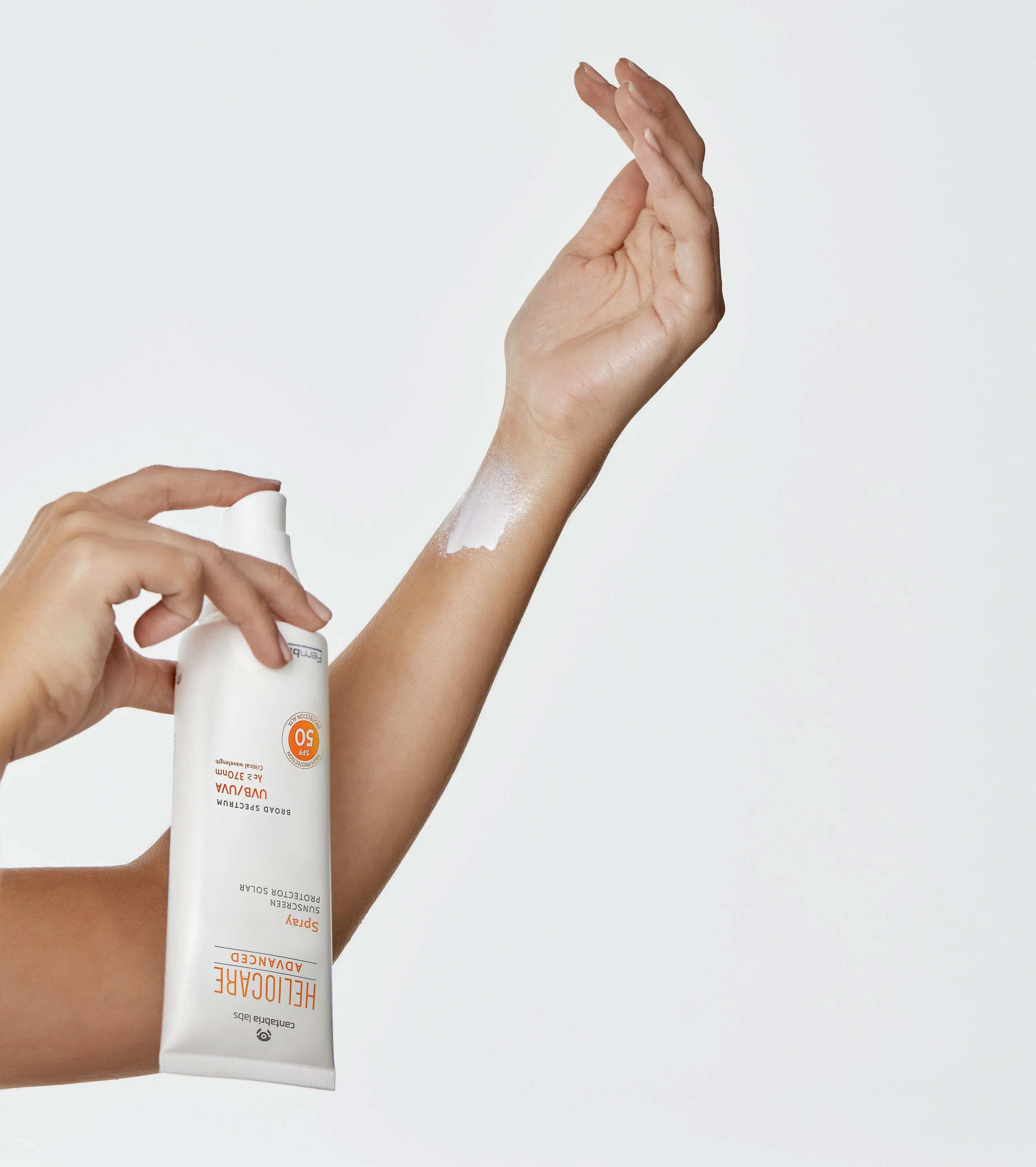 Helio_HR_Hand_Advanced-Spray.jpg