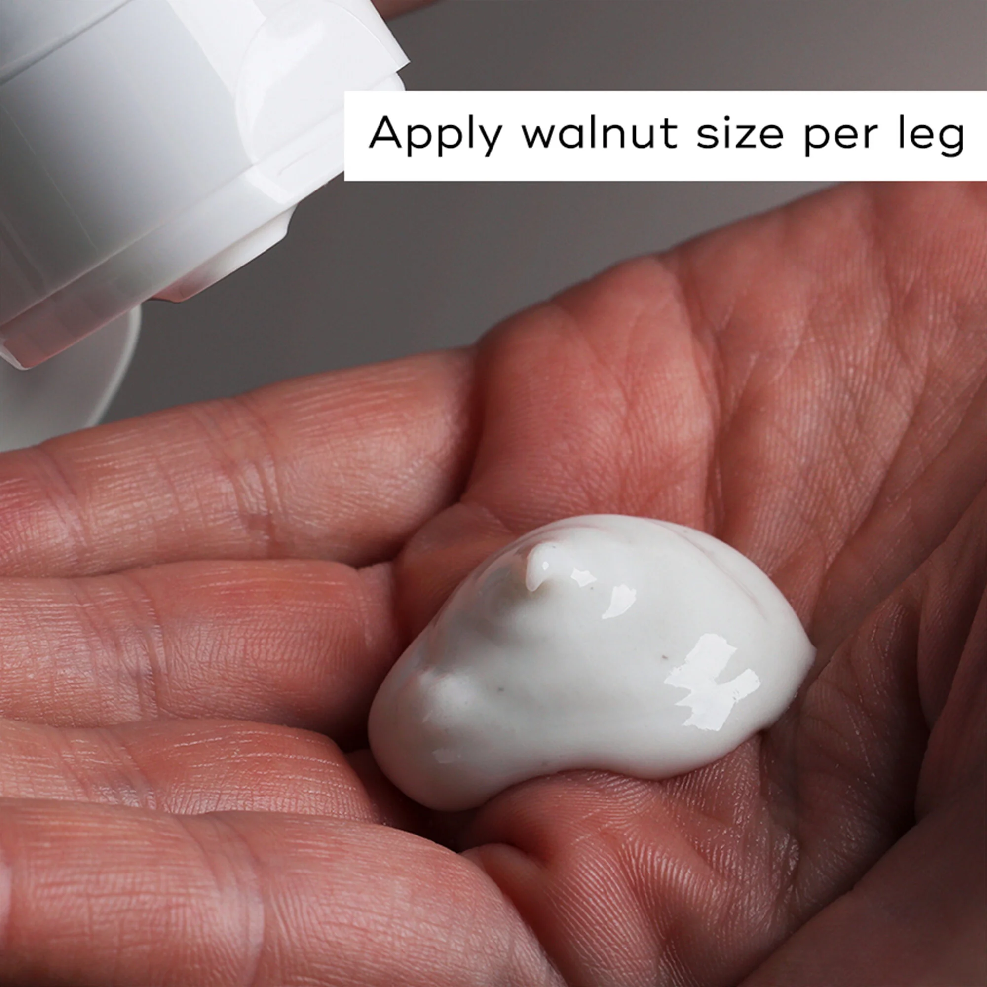 Copy of Smooth Body Exfoliating Kit - Usage(1).jpg