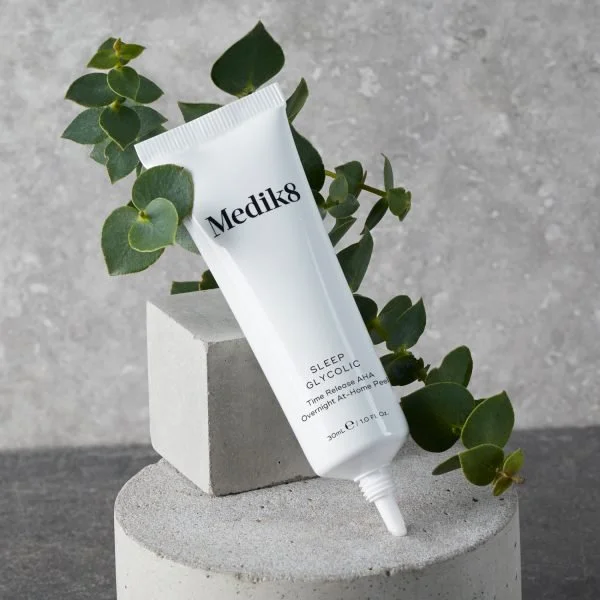 medik8-sleep-glycolic-5-e1678647393178-600x600.jpeg