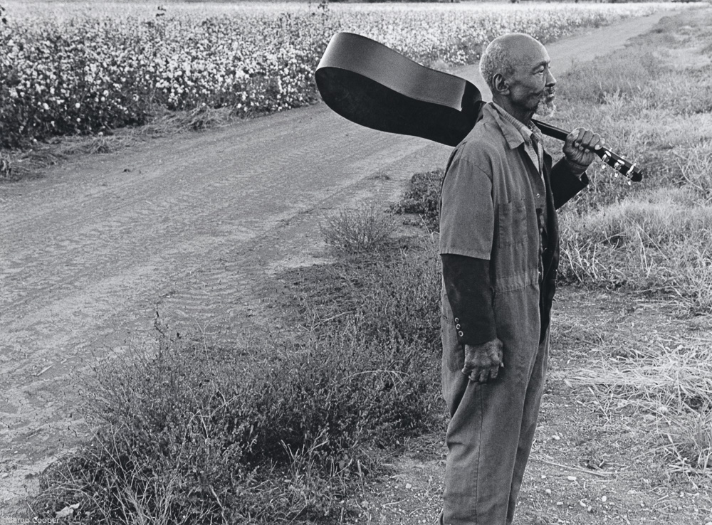  Joe Cole, Coahoma County, Mississippi   © Margo Cooper&nbsp; All Rights Reserved. No part of this website may be reproduced, stored in a retrieval system, or transmitted in any form without prior written permission.  