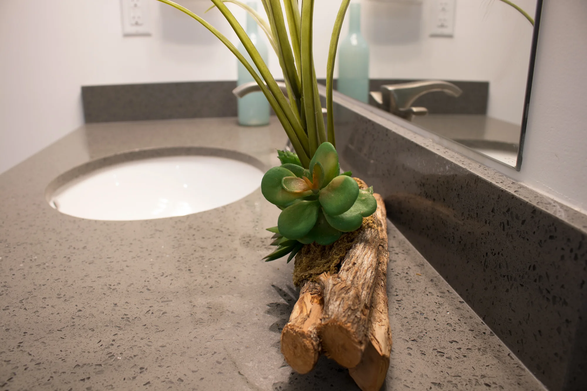 BathroomCounter.jpg