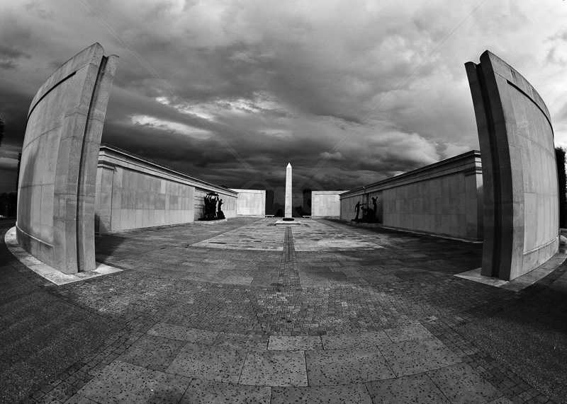  Armed Services Memorial by Ian Burton - HC (Int PDI) 