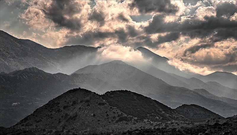  Evening Mist Coming In by Tony Thomas - C (Adv) 