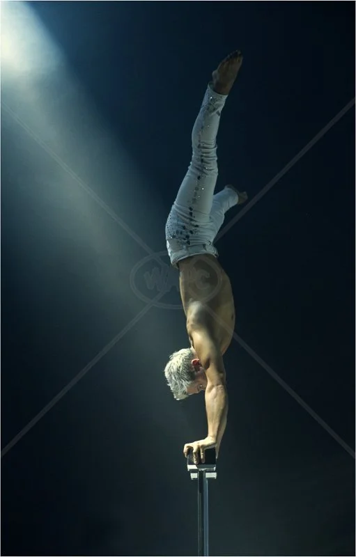  Hand Stand by Steve Rex - C (Adv) 