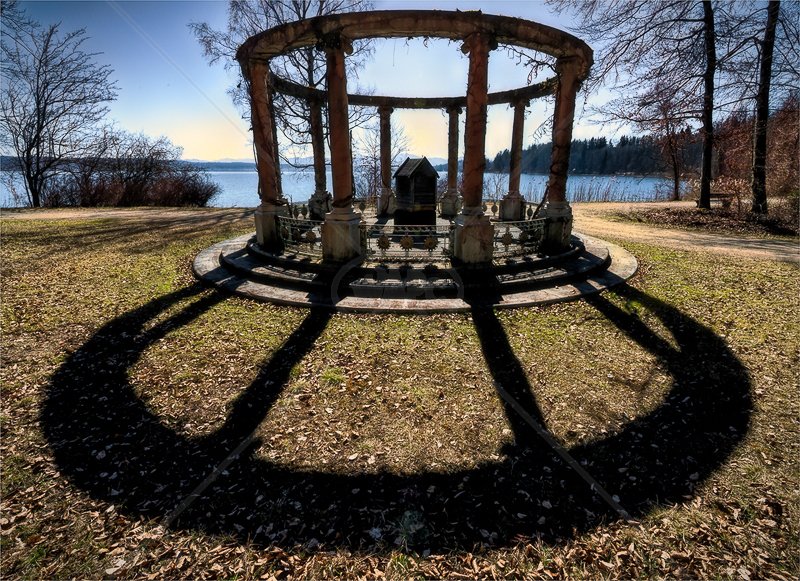  The Monopteros by Calvin Downes - C (Adv) 