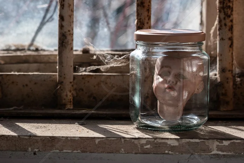  Dont Lose Your Head Copy by Tim Growcott - C (Adv col) 