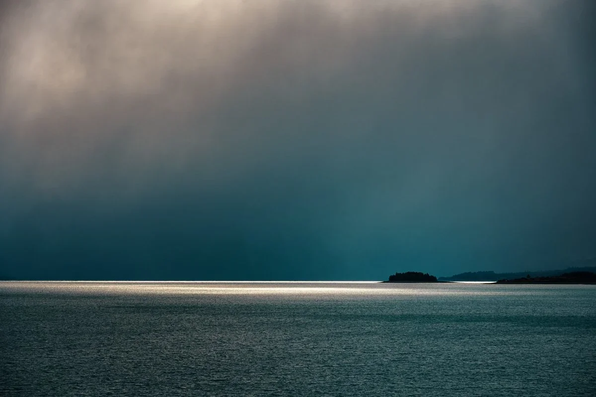 Island_in_the_Sun.webp