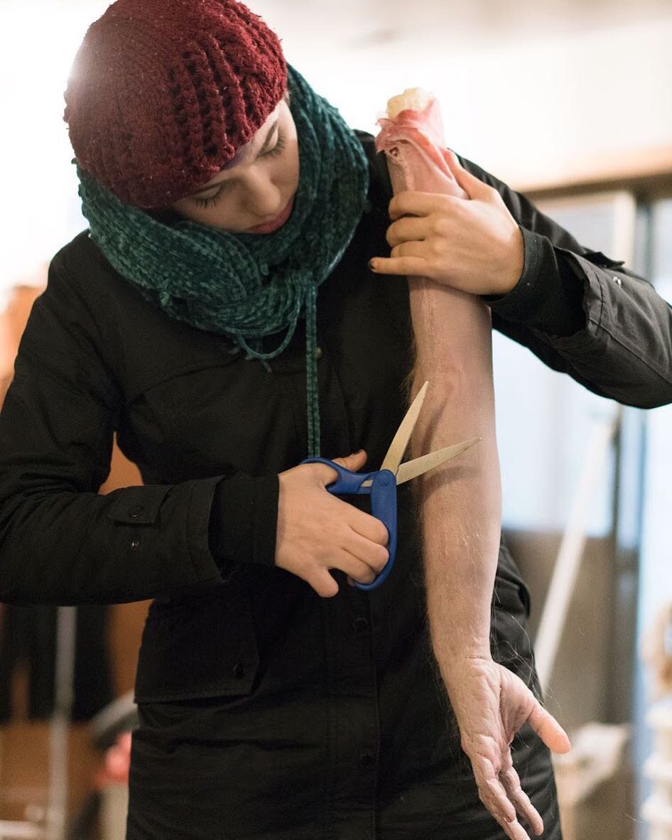 When you insert hairs into a prosthetic it&rsquo;s called &ldquo;hair punching.&rdquo; Here, the multi-skilled @emilynadira trims the hairs that have just been punched.
📷: @jekeaton .
.
.

#themoreyouknow #behindthescenes #bts #shortfilm #thealtruis