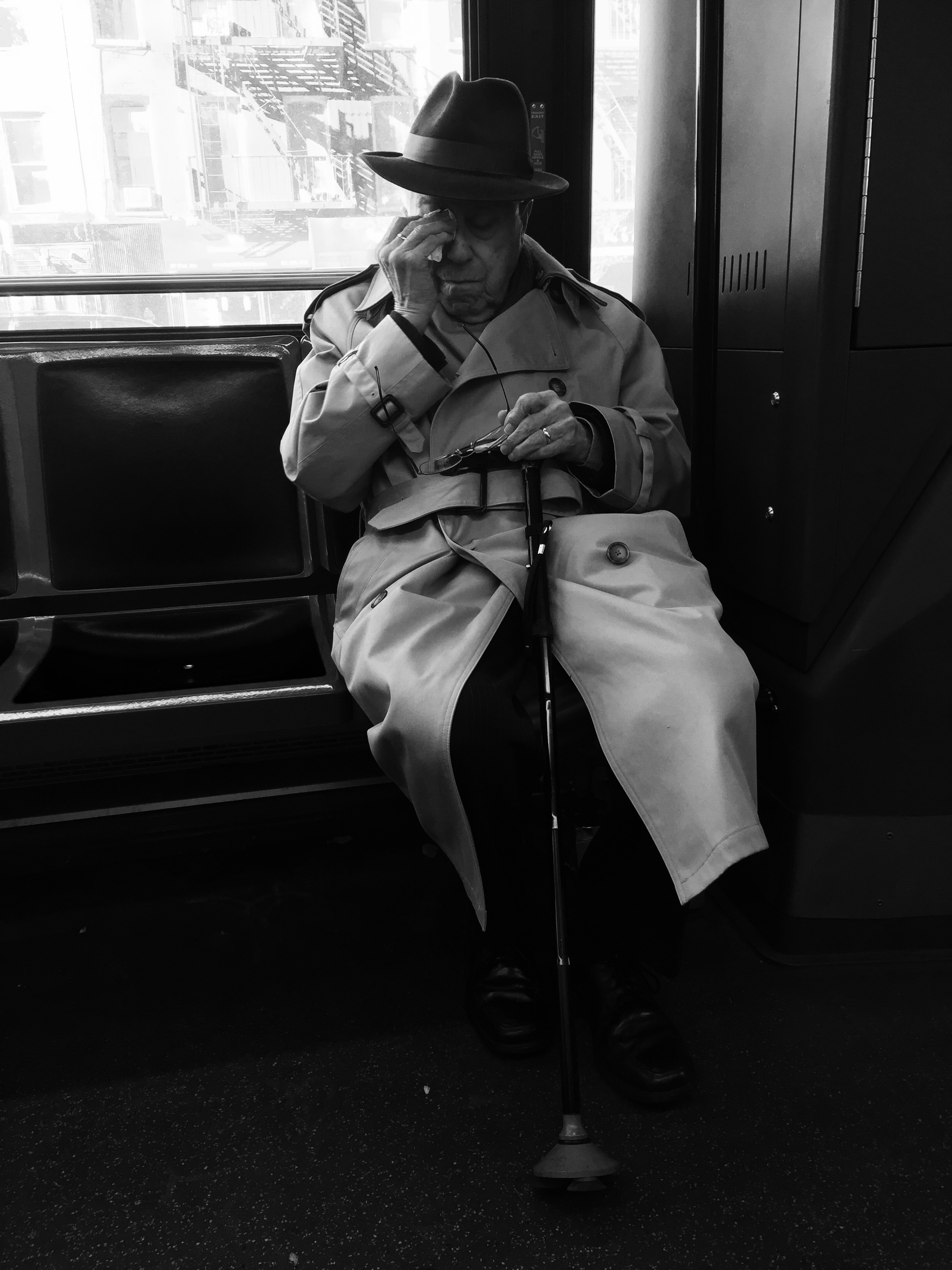 12:15pm E3rd ST 1 Ave November 21,2015