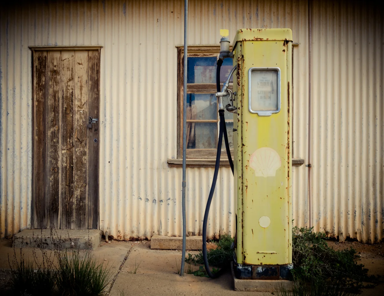 LONR - out of petrol-38.jpg