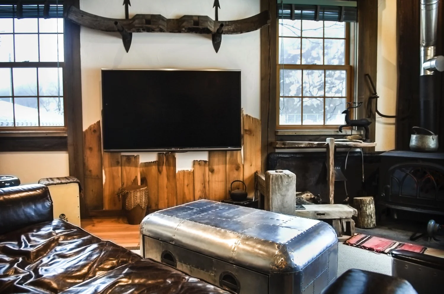 ags-chalet-05-living.jpg