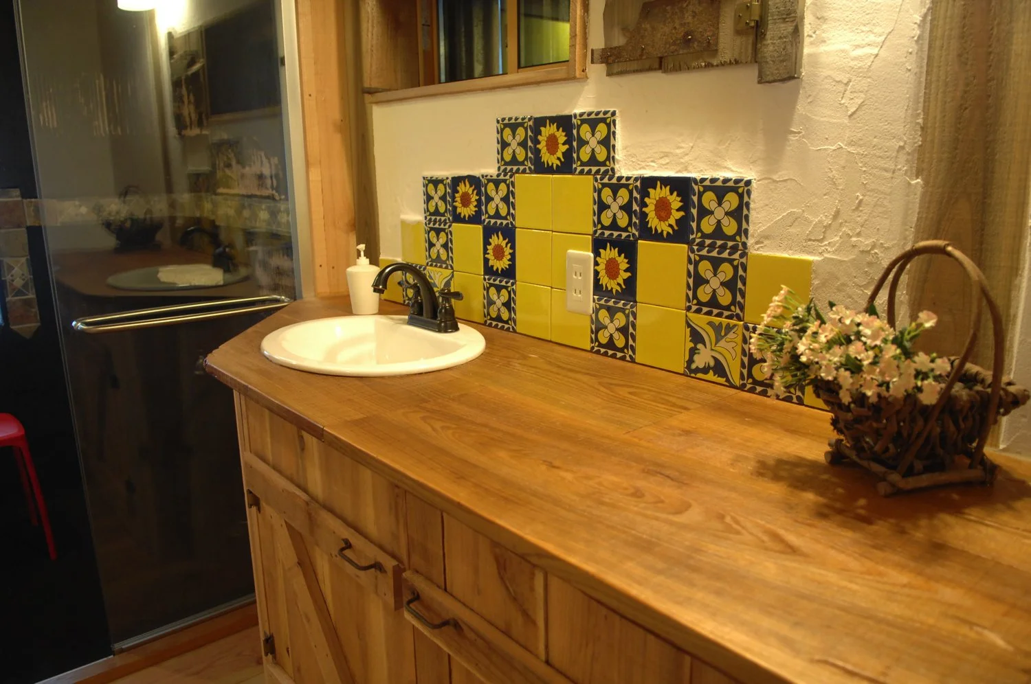 ags-chalet-11-bath-downstairs.jpg