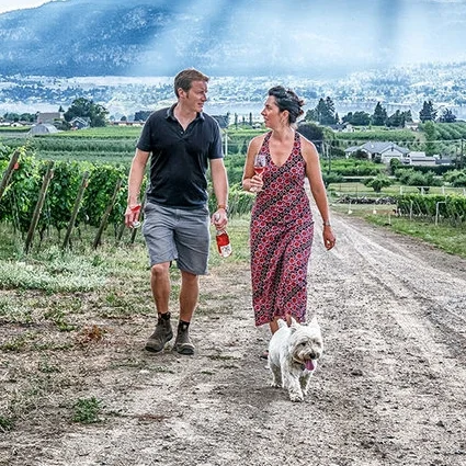 Dylan-and-Penelope-walk-the-lane.jpg