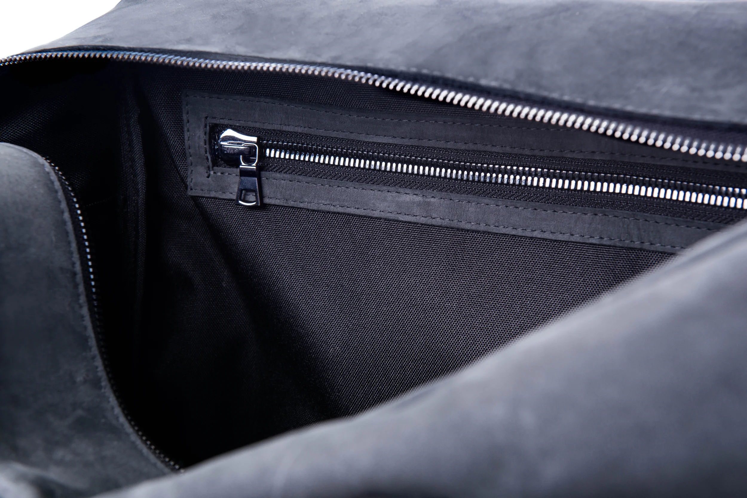 gray zipper.jpg