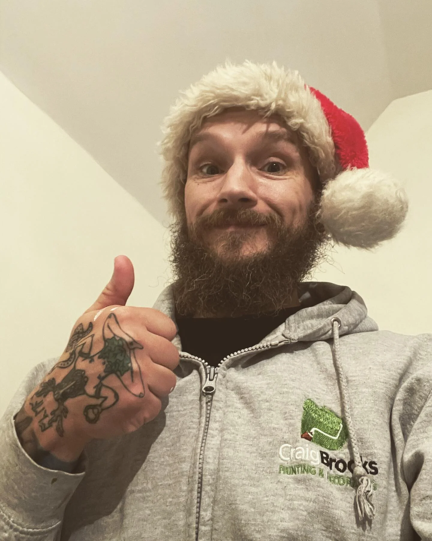 Final job of the year started today, so the Christmas hat has come out 🎅 

Been a tough few weeks, so looking forward to a bit of a break soon. 

#christmas #holidaysarecoming #wiltshirelife #decorator #endoftheyear #christmashat