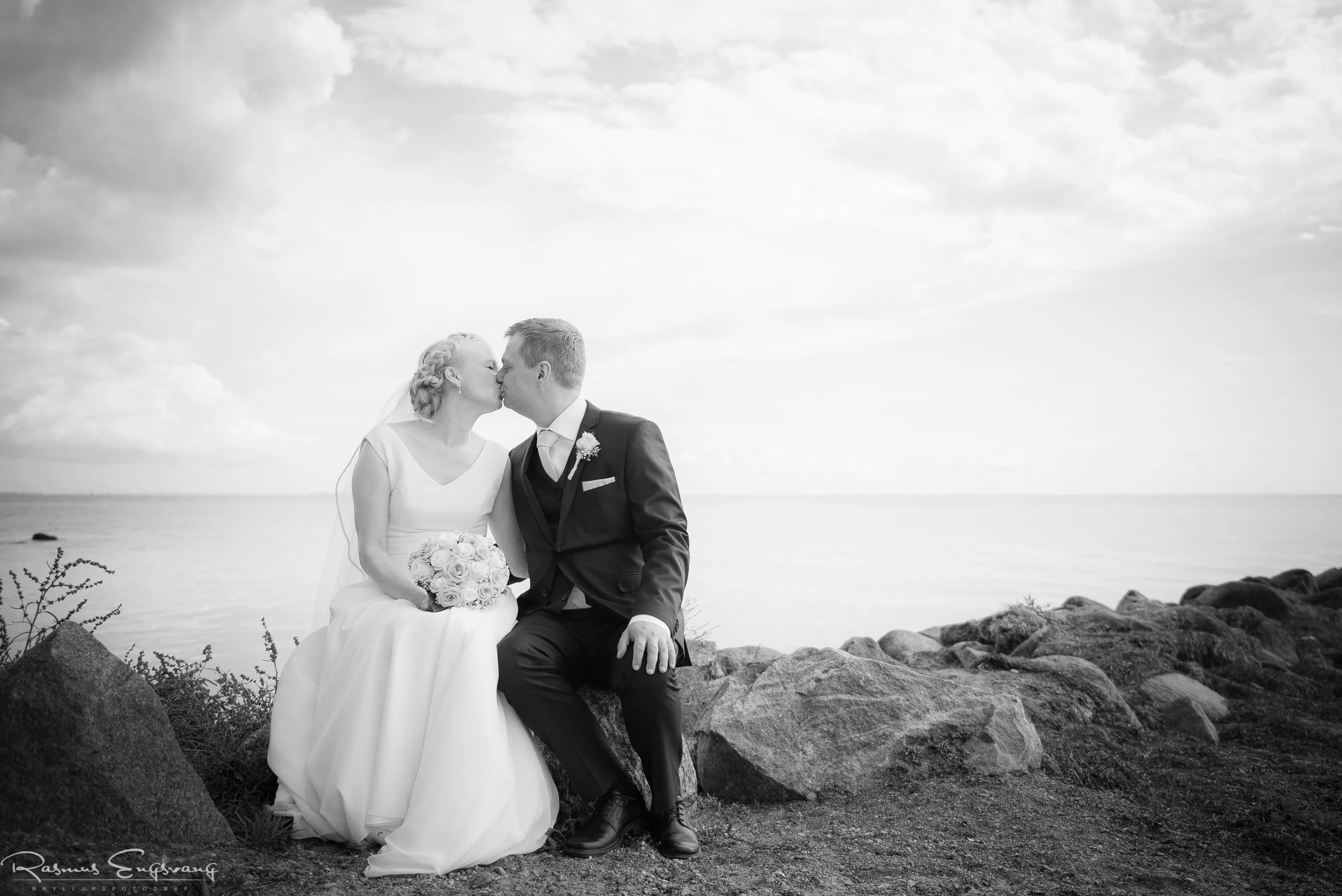 Bryllupsfotograf_Sjælland_Skælskør_Marvede_Fjordbakken-202.jpg