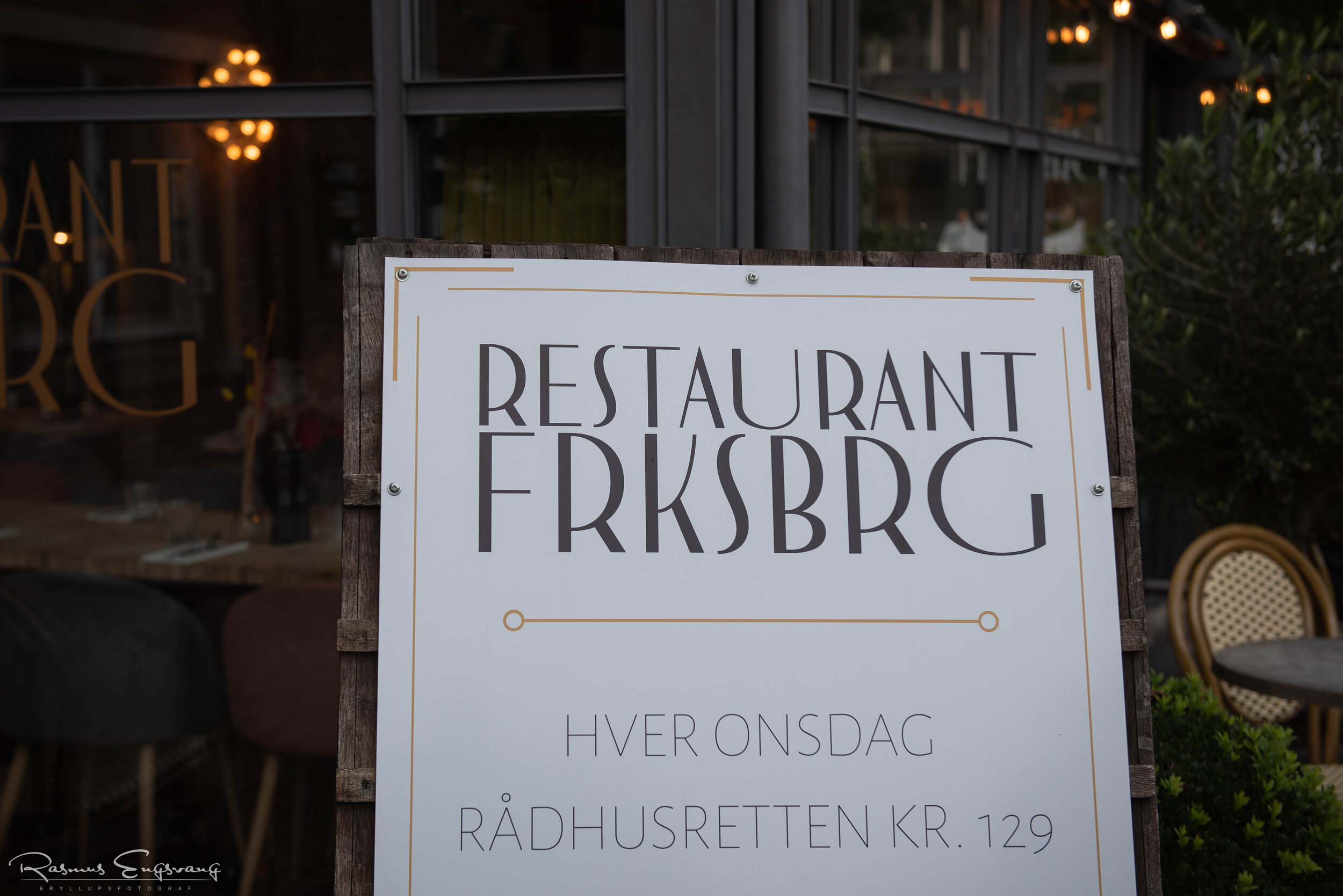 Bryllupsfest_Restaurant_Frederiksberg_Bryllupsfotograf-101.jpg