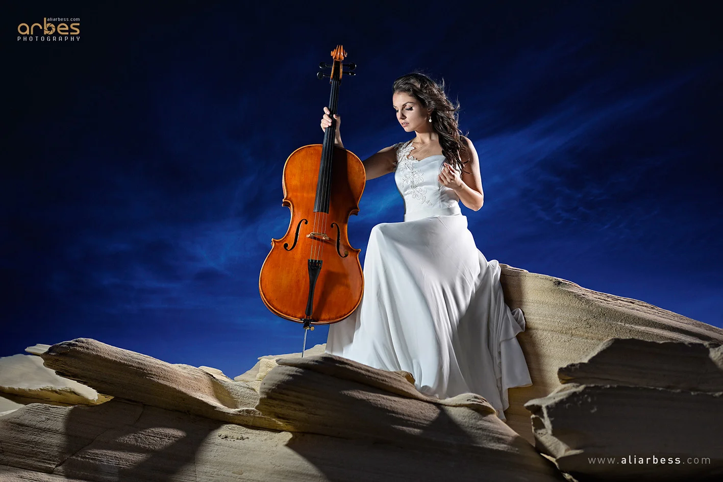 portrait abudhabi photography desert photoshoot cello.jpg