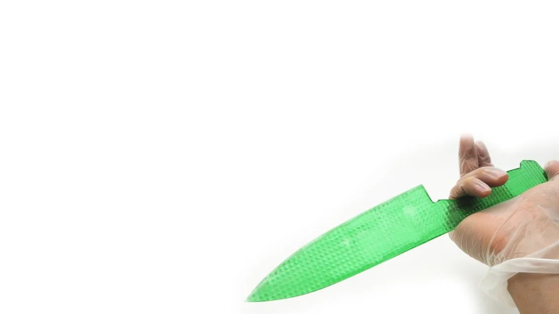 How To Make A Shockingly Sharp Blade Out Of Jello