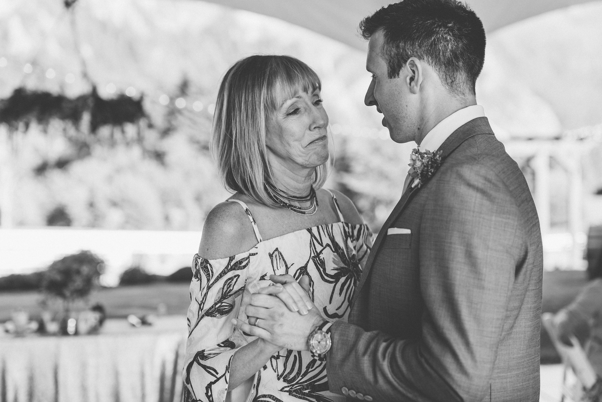 Matt&NicoleFlower(570of978).jpg