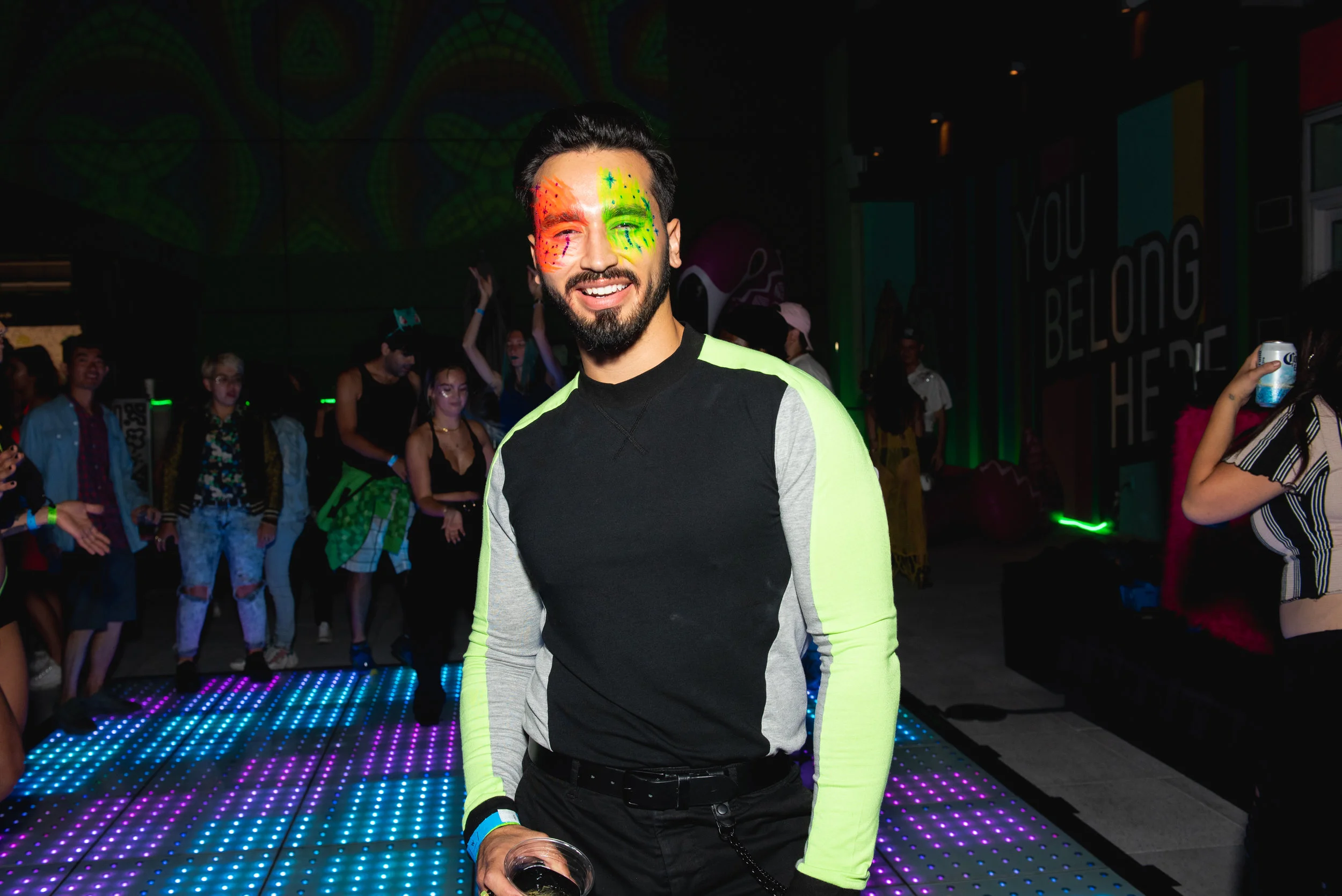 NEON(34of207).jpg