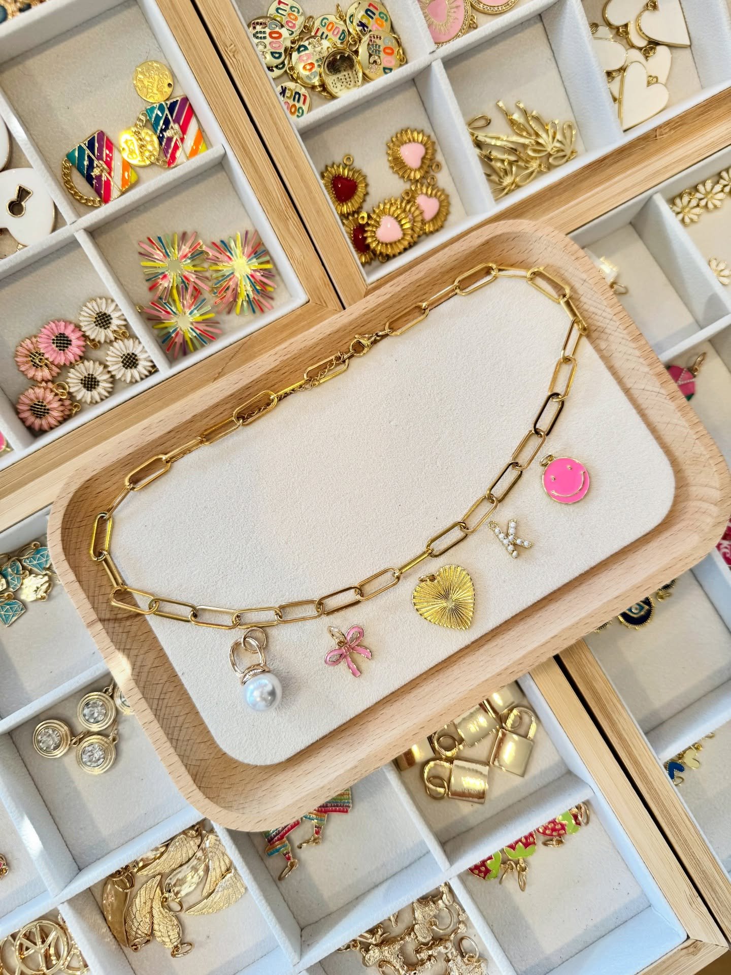 CHARMed BAR TODAY in Garden City 1-5 🫶🏼🍀🌈✨🎀