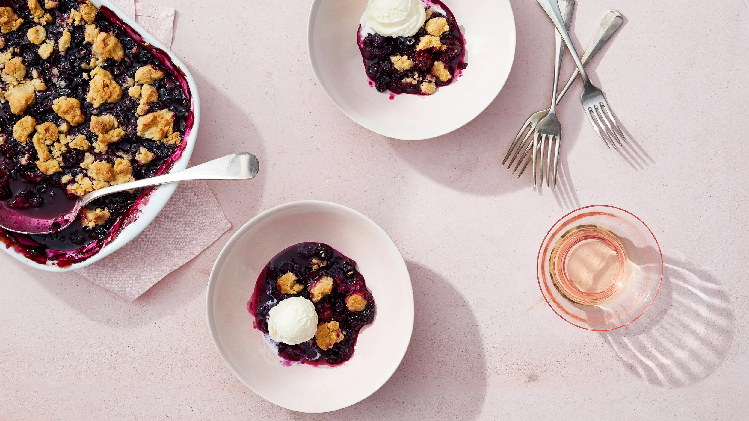 blueberry-crumble-01-7000400.jpg