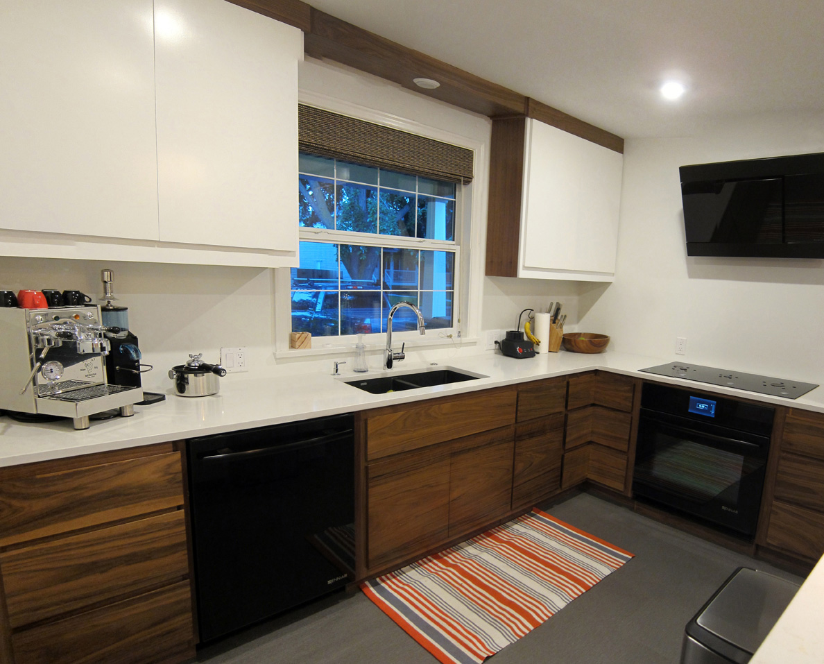Rhine-Artisans-Walnut-kitchen-03.jpg