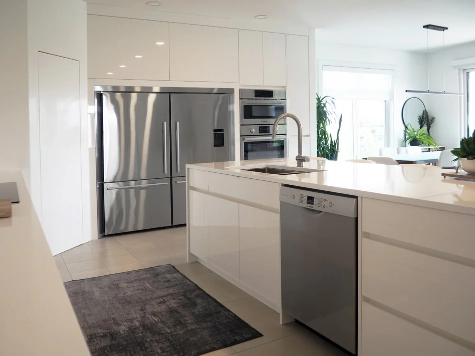 Gloss white kitchen
