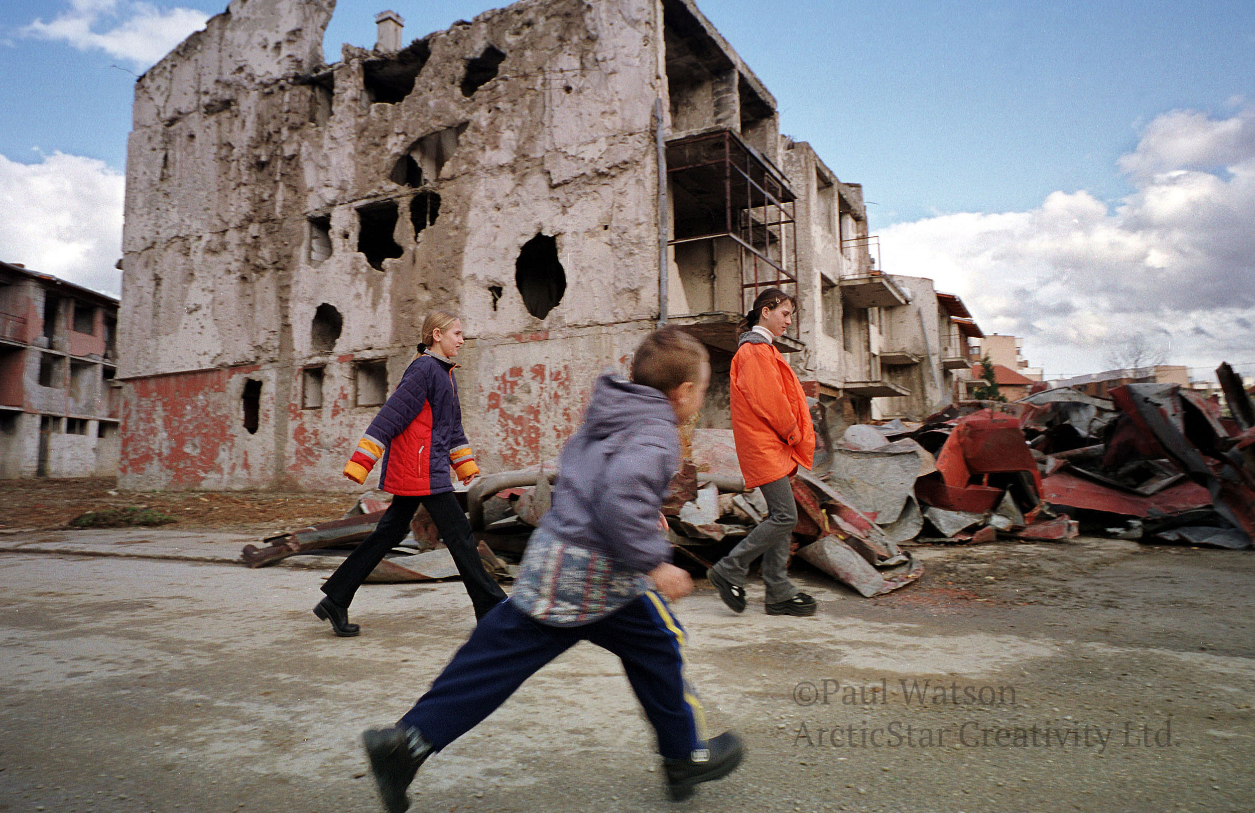 Web Sarajevo Kids Running.jpg