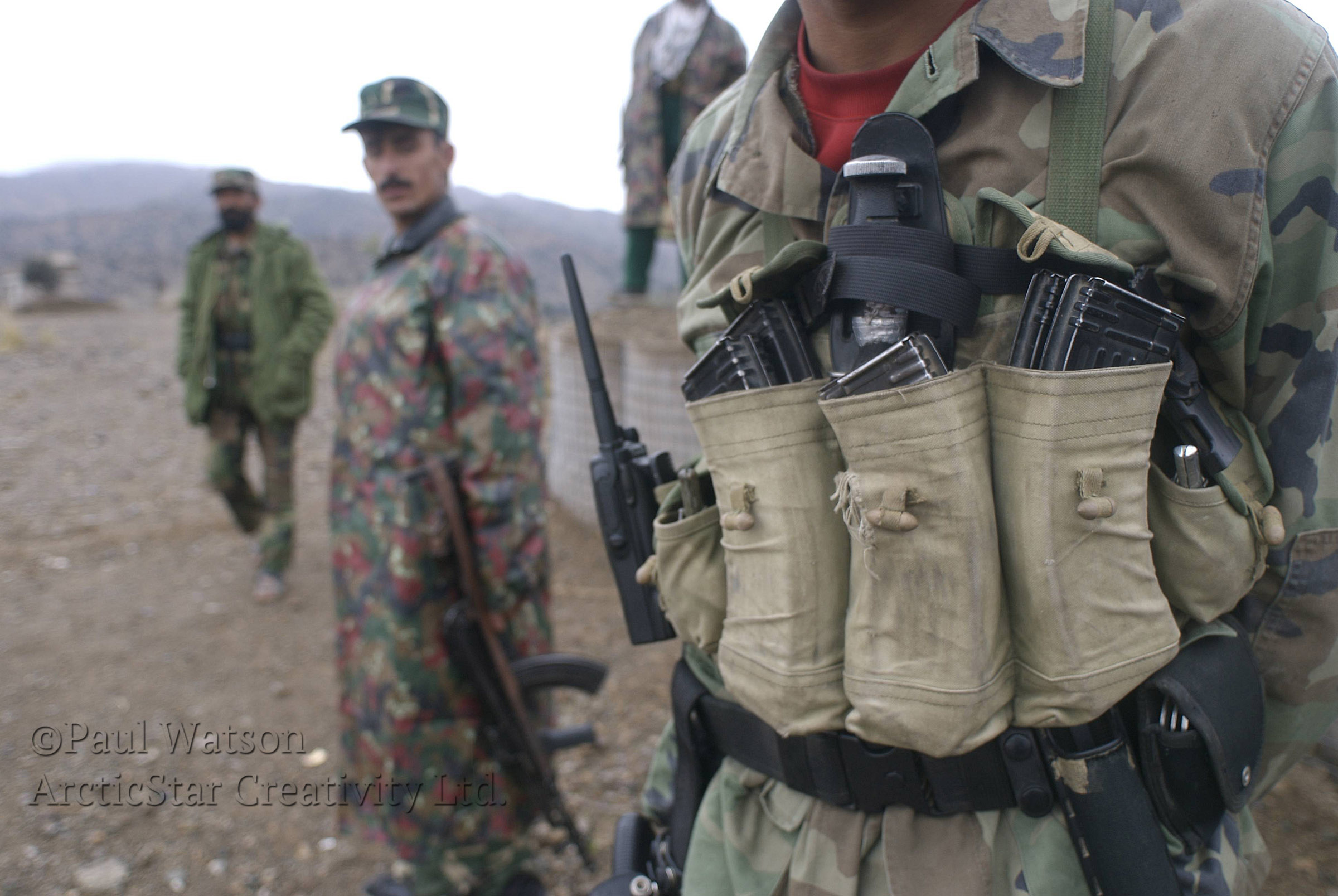 Web Afghan border guards.jpg