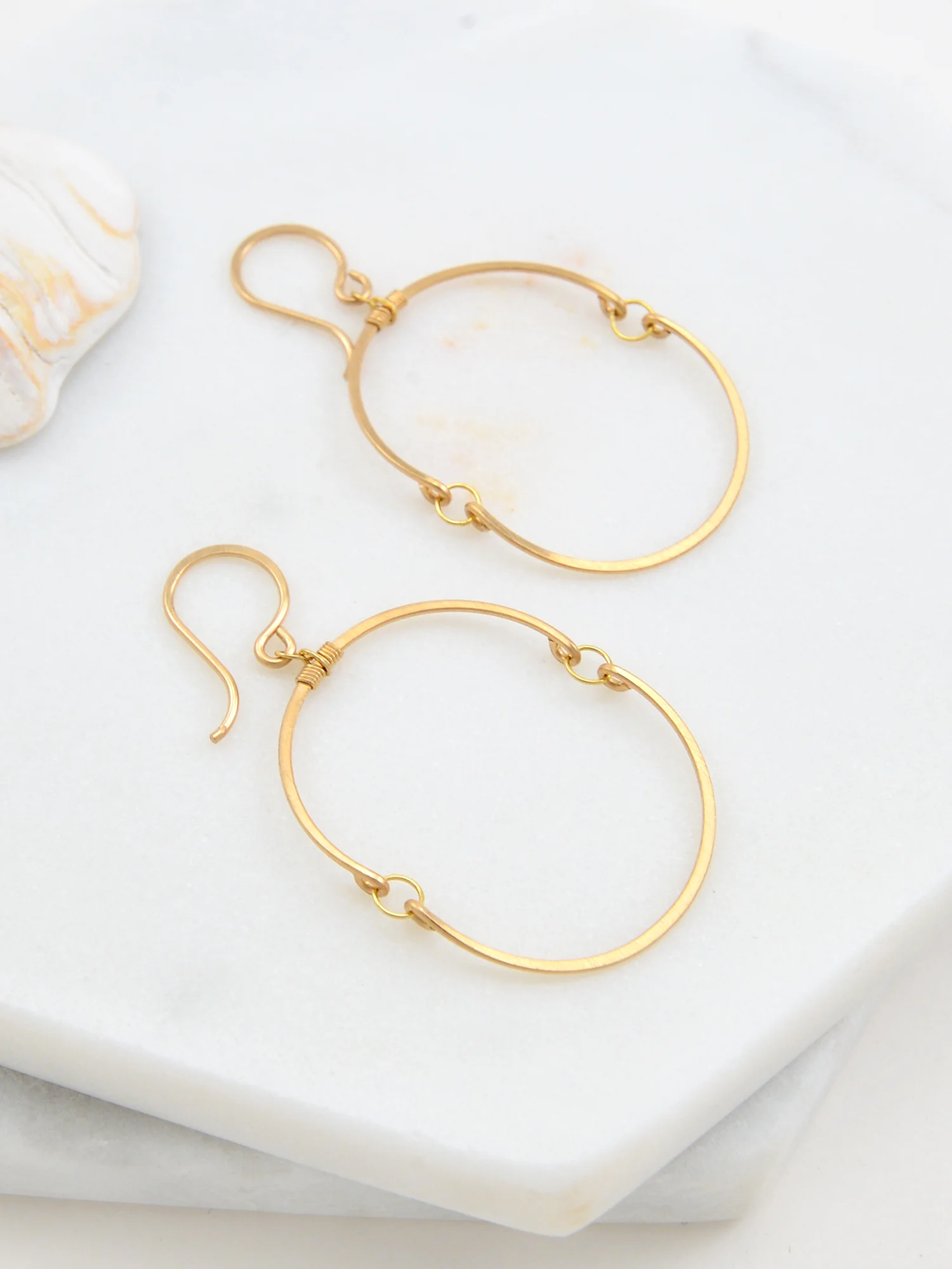 minimalhammeredhoopearrings2.jpg
