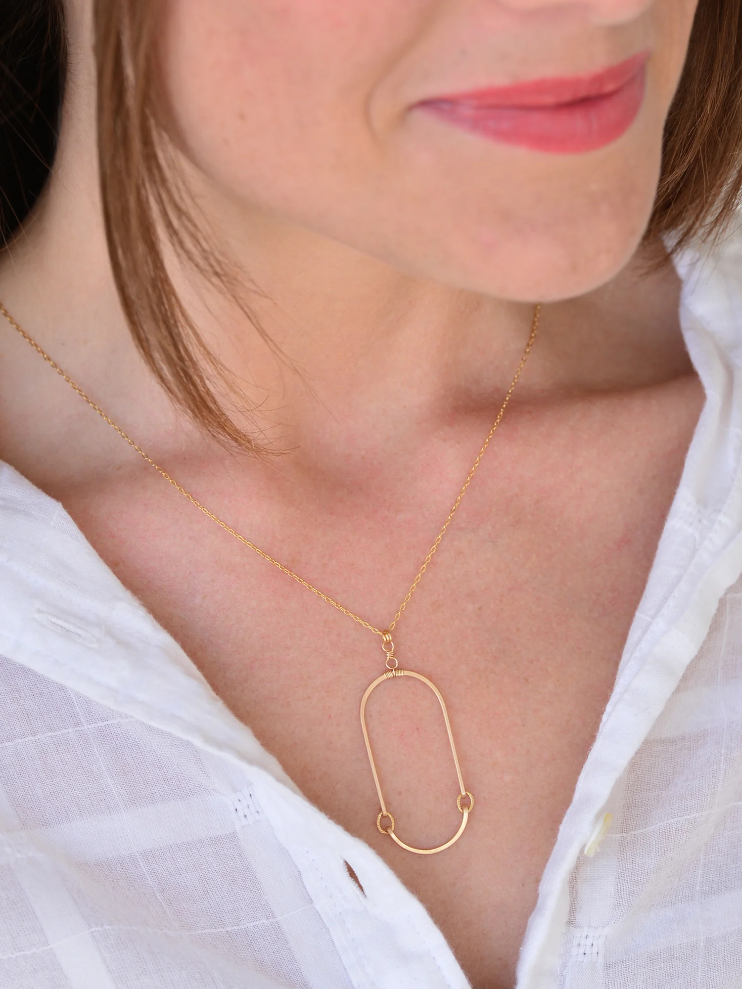 elongatedovalnecklace-brooke.jpg