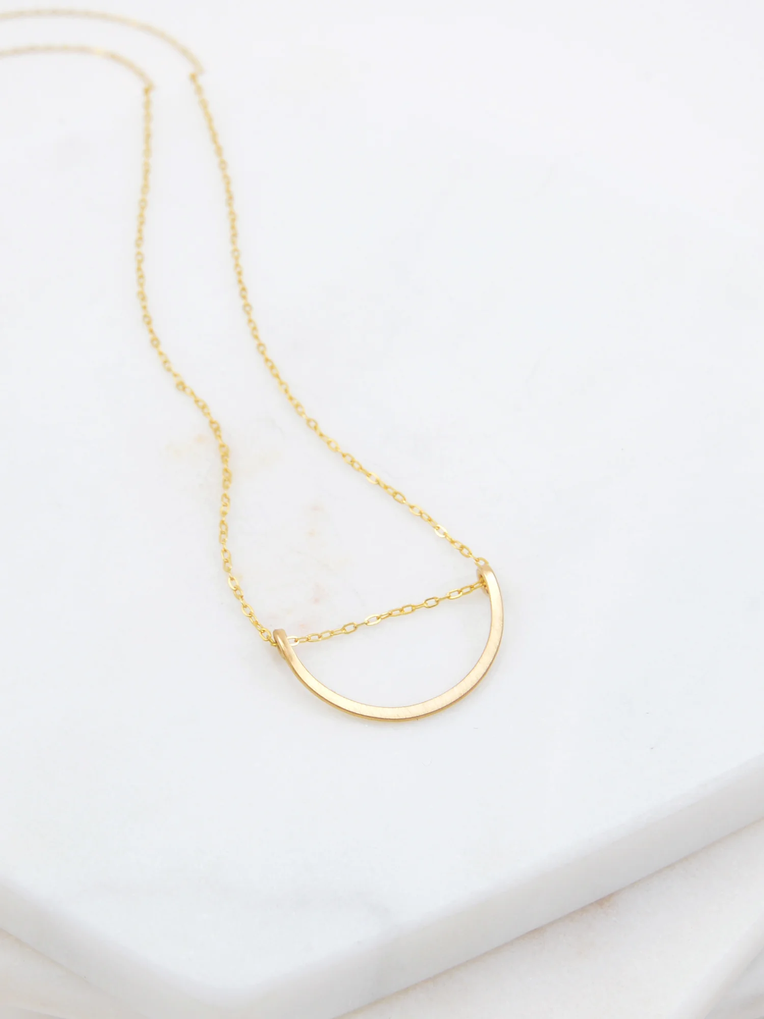 minimalgoldpetalnecklace.jpg