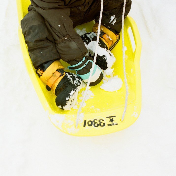 After what I can only describe as the terrifying experience of skiing down the bunny slope at Gala Yuzawa, I think it is best I stick to photographing in the snow. 
⠀⠀⠀⠀⠀⠀⠀⠀⠀
⠀⠀⠀⠀⠀⠀⠀⠀⠀
⠀⠀⠀⠀⠀⠀⠀⠀⠀
⠀⠀⠀⠀⠀⠀⠀⠀⠀
#filmisnotdead​​​​​​​​ #shootitwithfilm​​​​​​