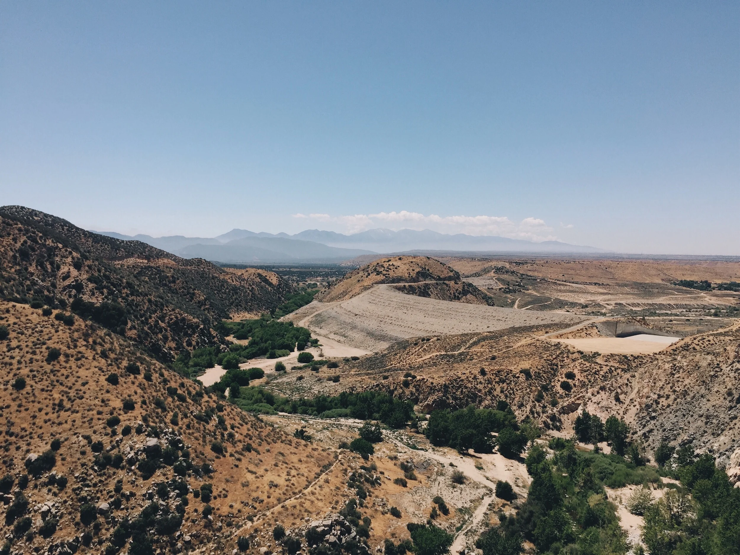 The view of the Mohave River Dam from above.