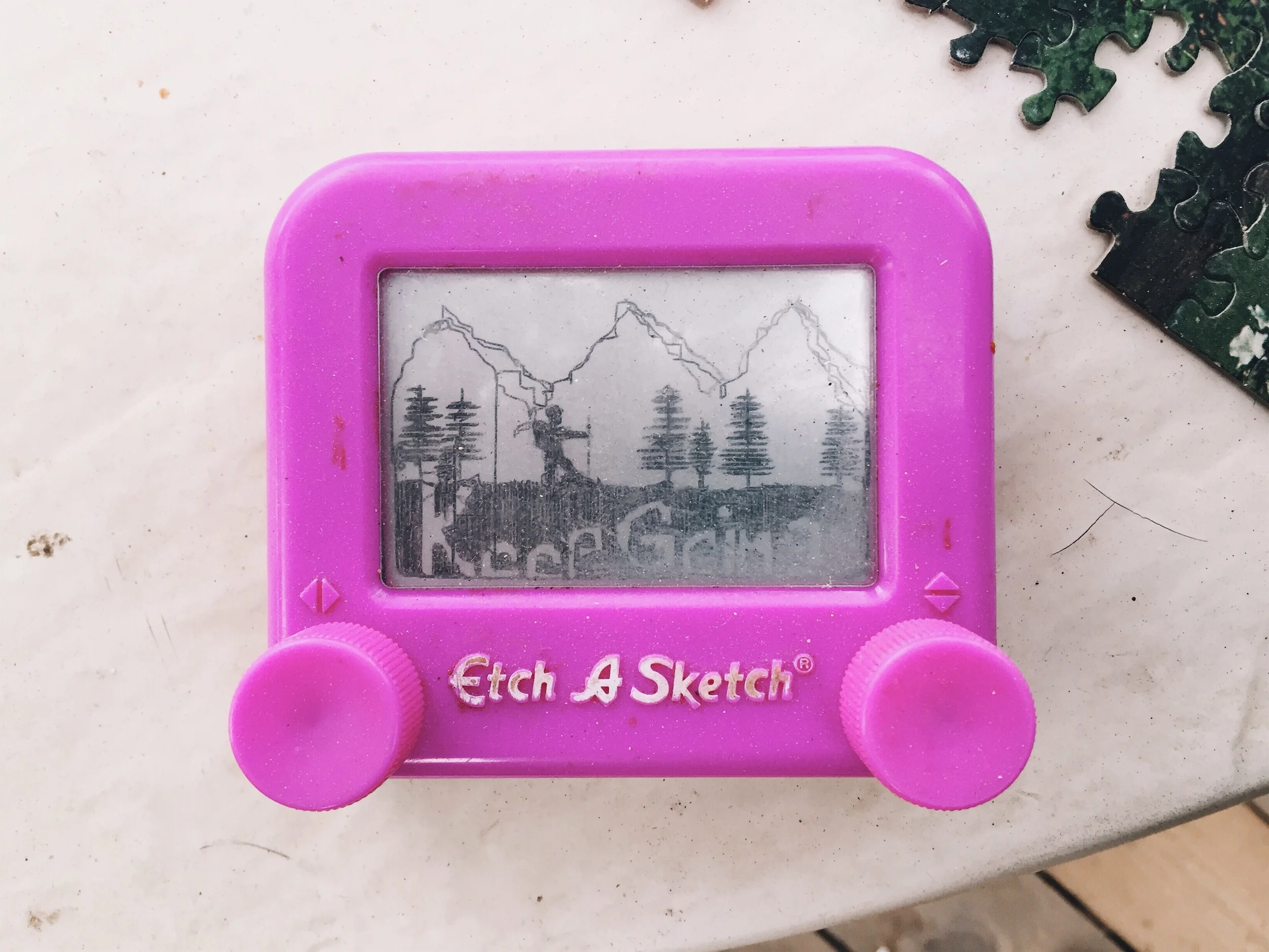 Amazing etch a sketch someone drew.