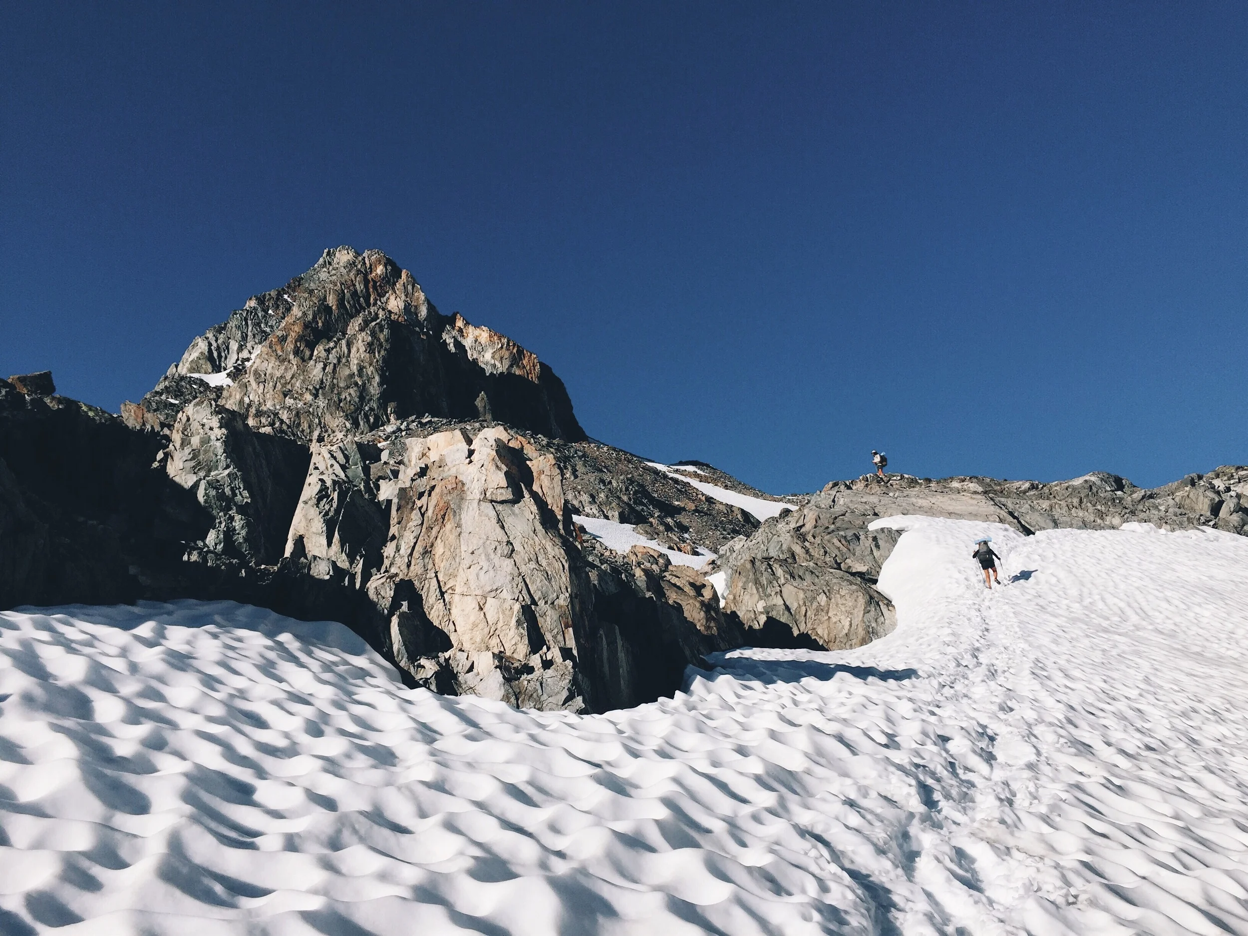 ET and Heffe going up to muir pass. 