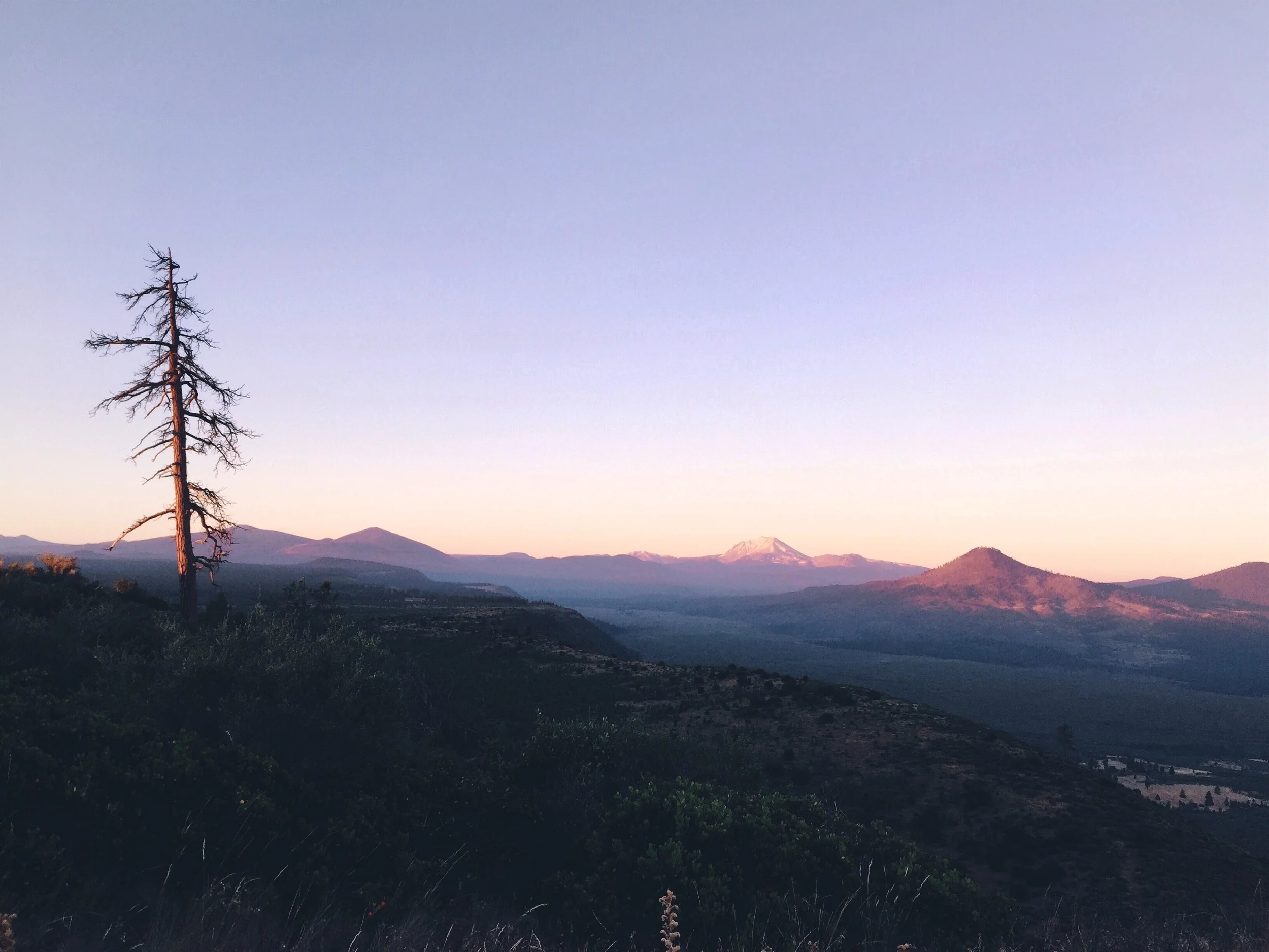Sunrise on the rim walk.