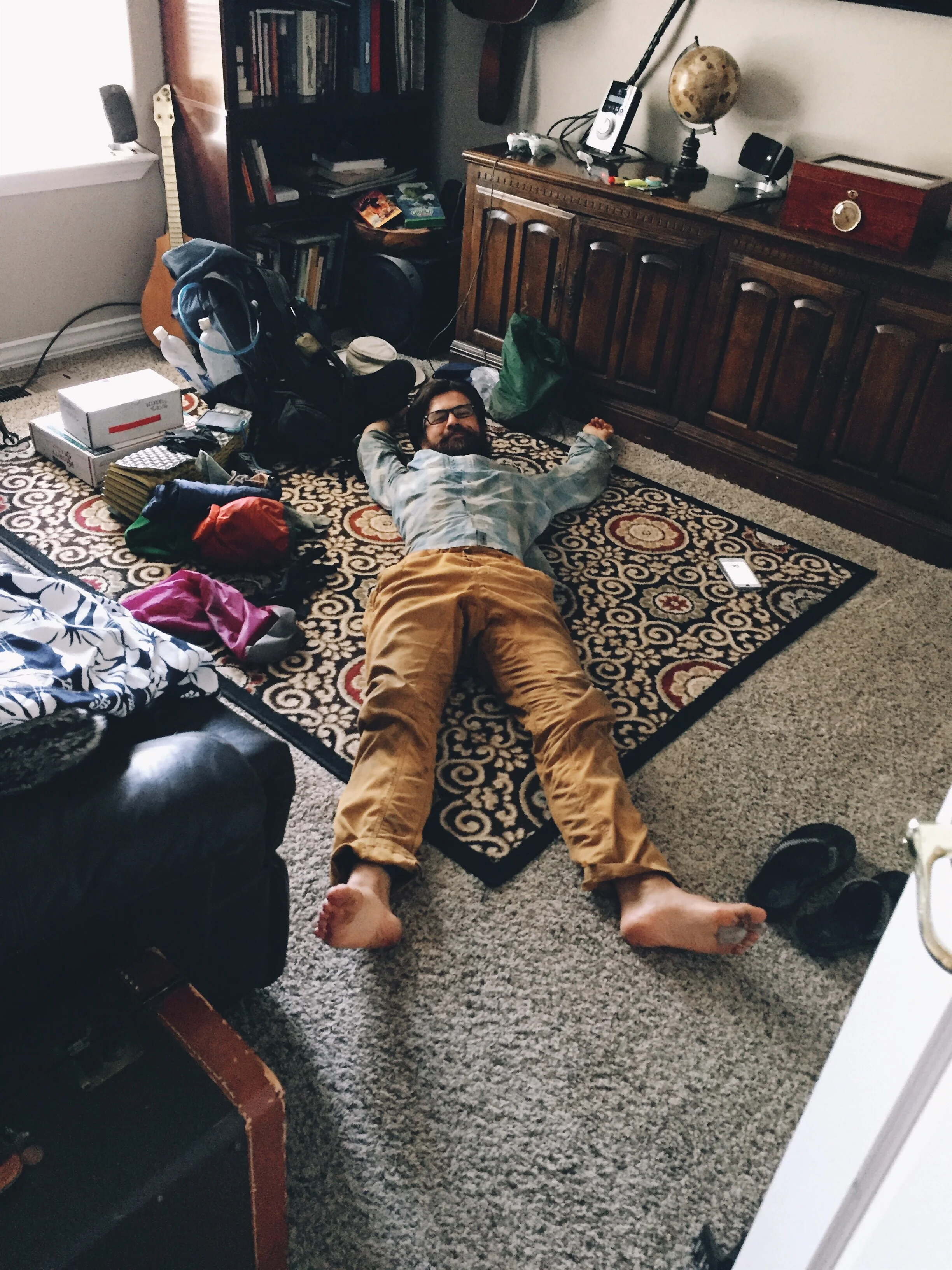 Gb on the floor at the hansons. Such a weird sight.