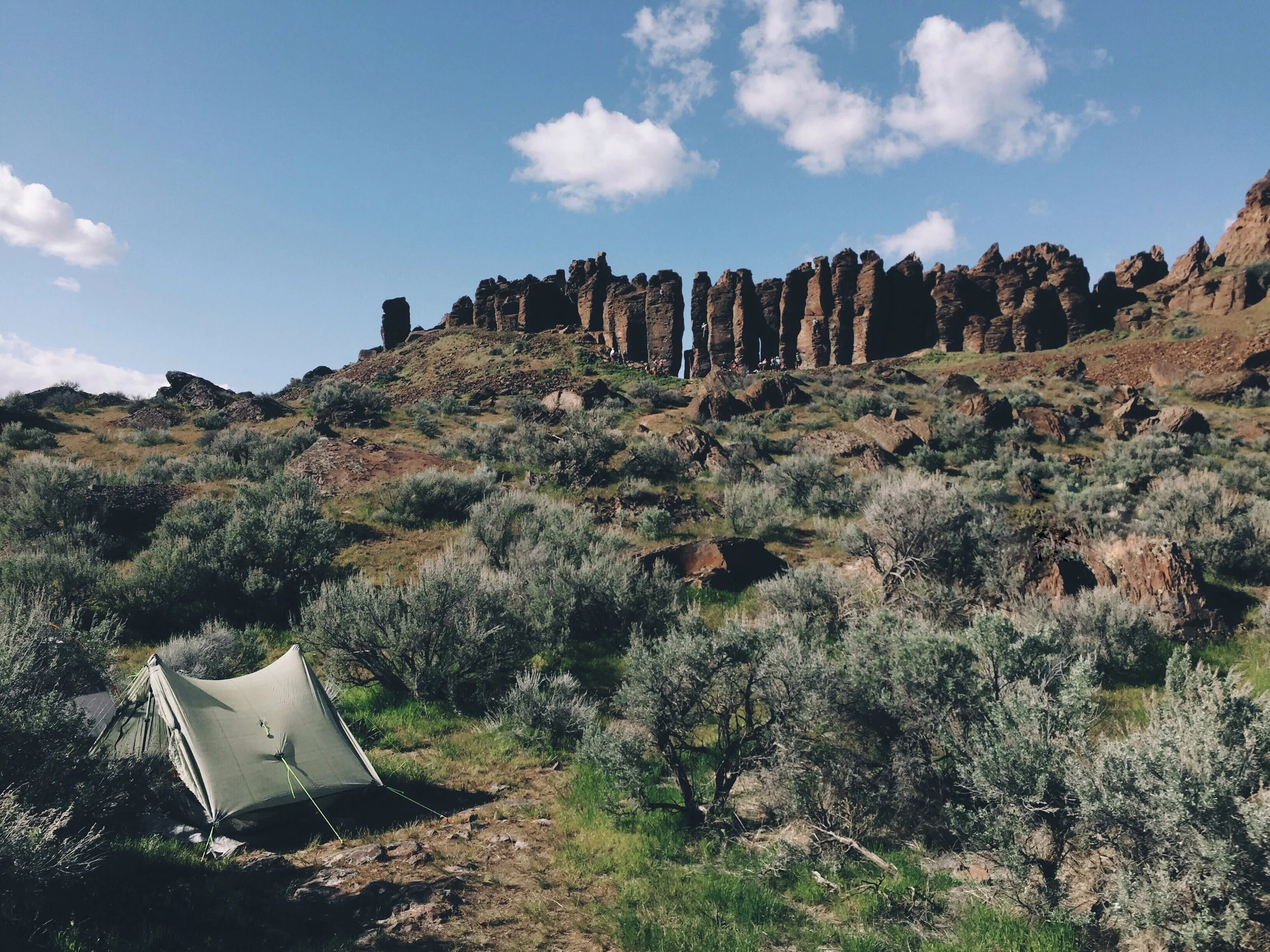 Camping at Vantage beneath the Feathers.