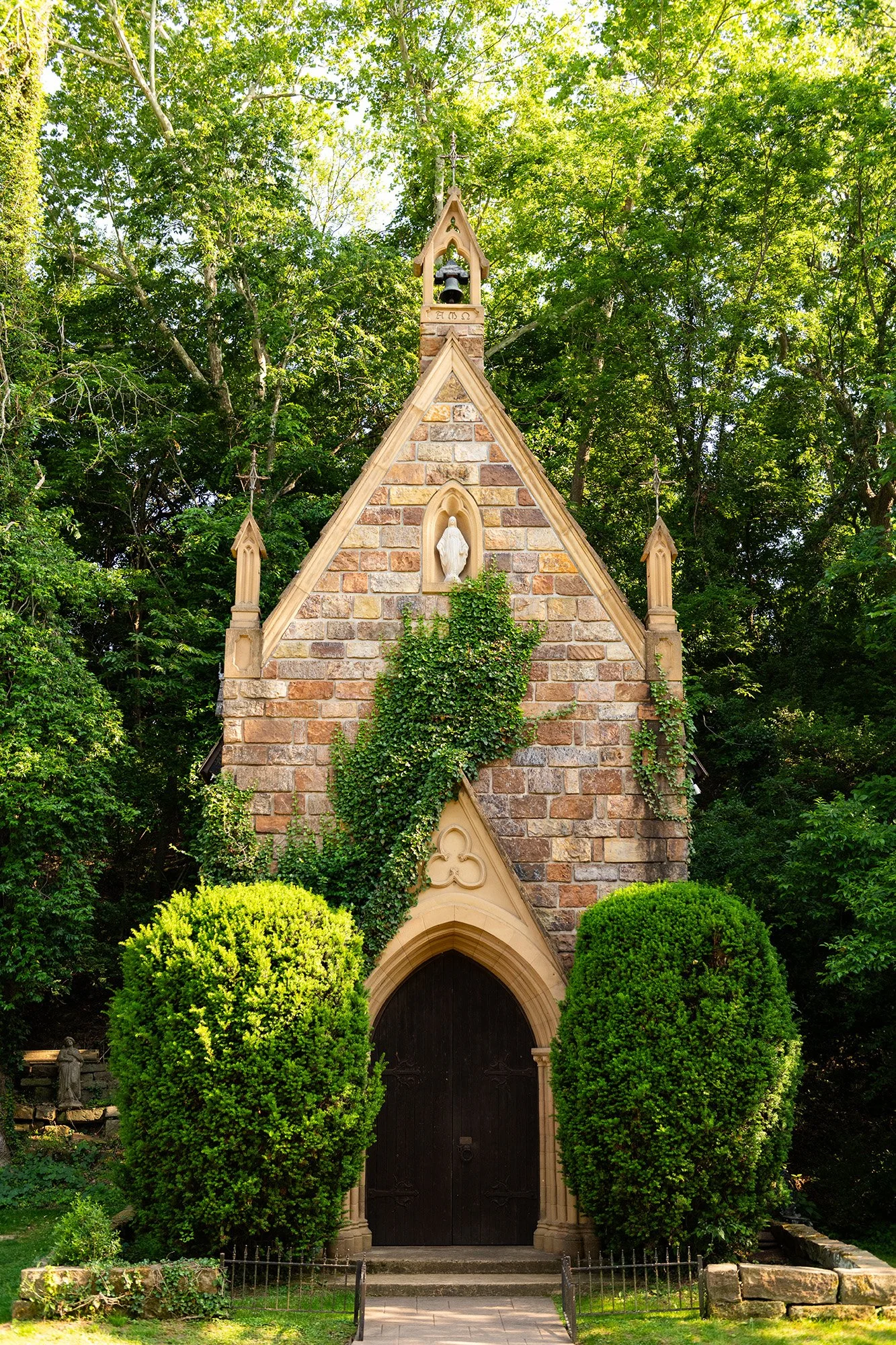 Bell-Gable-Wedding-Chapel-Arkansas06.JPG