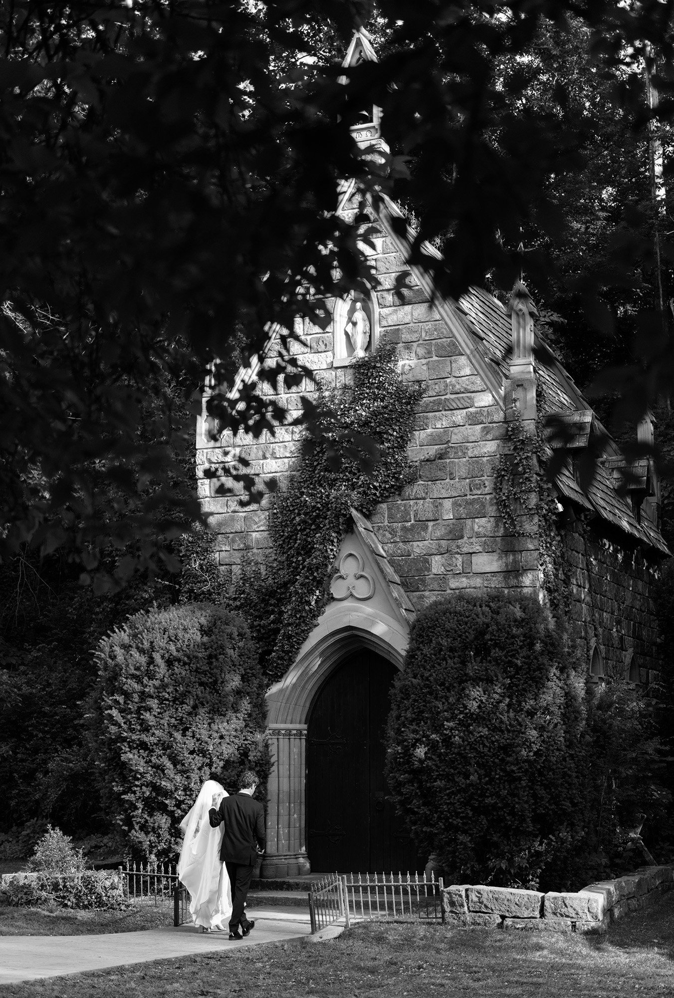 Bell-Gable-Wedding-Chapel-Arkansas15.JPG